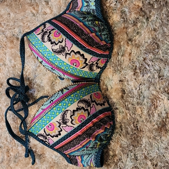 💎 Shade & Shore bikini top 💎 - Picture 2 of 5